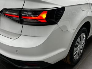 Volkswagen Polo sedan 1.6 auto - Image 14