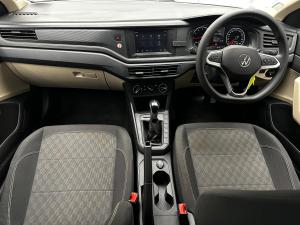 Volkswagen Polo sedan 1.6 auto - Image 16