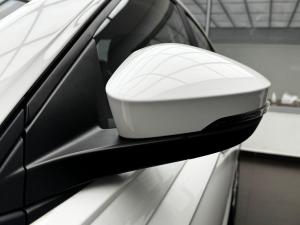 Volkswagen Polo sedan 1.6 auto - Image 5