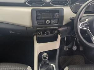 Nissan Magnite 1.0 Turbo Visia - Image 21