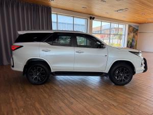 Toyota Fortuner 2.8GD-6 4x4 GR-Sport - Image 8