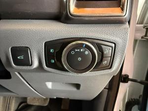 Ford Everest 3.2TDCi 4WD XLT - Image 18