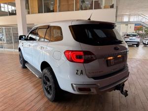 Ford Everest 3.2TDCi 4WD XLT - Image 6