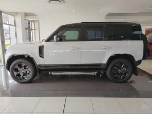 Land Rover Defender 110 D300 X-Dynamic HSE - Image 3