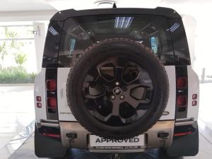 Land Rover Defender 110 D300 X-Dynamic HSE - Image 4
