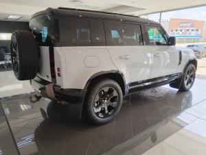 Land Rover Defender 110 D300 X-Dynamic HSE - Image 5
