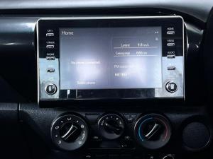 Toyota Hilux 2.4GD-6 single cab Raider manual - Image 12