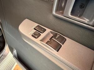 Toyota Land Cruiser 79 4.5D-4D LX V8 single cab - Image 14