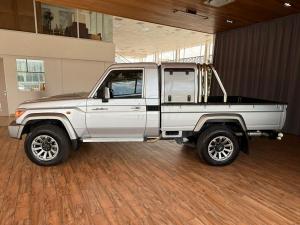 Toyota Land Cruiser 79 4.5D-4D LX V8 single cab - Image 5