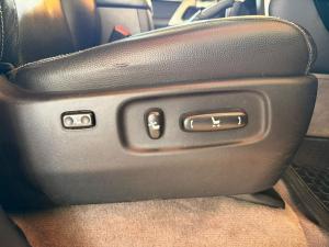 Toyota Land Cruiser 200 4.5D-4D V8 VX - Image 18