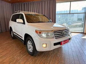 Toyota Land Cruiser 200 4.5D-4D V8 VX - Image 1