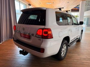 Toyota Land Cruiser 200 4.5D-4D V8 VX - Image 4