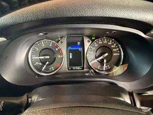 Toyota Hilux 2.8GD-6 single cab Raider auto - Image 13