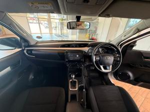 Toyota Hilux 2.8GD-6 single cab Raider auto - Image 10