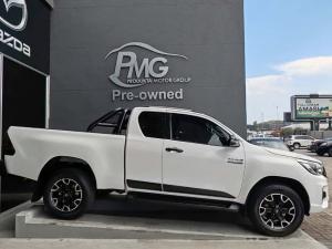 Toyota Hilux 2.8GD-6 Xtra cab Legend 50 - Image 3