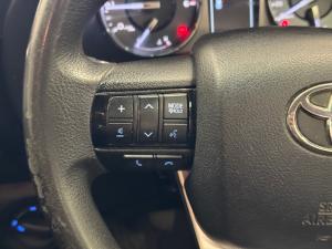 Toyota Hilux 2.4GD-6 double cab 4x4 Raider manual - Image 9