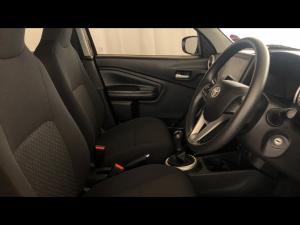 Toyota Vitz 1.0 XR manual - Image 10