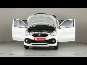 Toyota Vitz 1.0 XR auto - Image 13