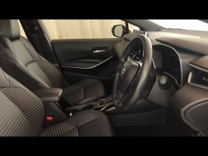 Toyota Corolla 1.8 Hybrid XR - Image 10