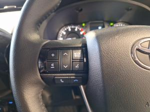 Toyota Hilux 2.8GD-6 double cab Raider auto - Image 9
