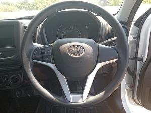 Toyota Vitz 1.0 - Image 8