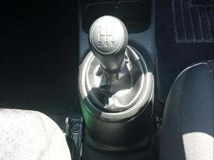 Toyota Vitz 1.0 - Image 11