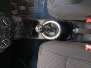 Toyota Vitz 1.0 XR manual - Image 11
