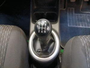 Toyota Vitz 1.0 XR manual - Image 12