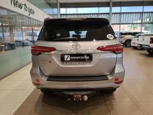Toyota Fortuner 2.8 GD-6 4X4 VX automatic - Image 5