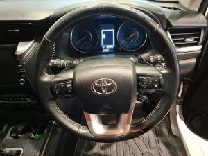 Toyota Fortuner 2.8 GD-6 4X4 VX automatic - Image 8