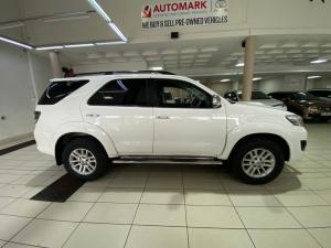 Toyota Fortuner 3.0D-4D Raised Body automatic - Image 3
