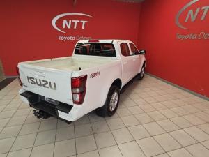 Isuzu D-MAX 1.9 Ddi LS 4X4 automatic D/C - Image 2