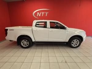 Isuzu D-MAX 1.9 Ddi LS 4X4 automatic D/C - Image 3