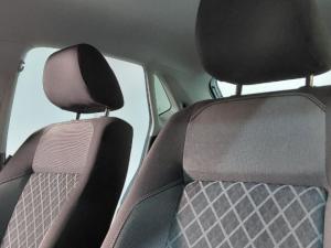Volkswagen Polo Vivo 1.6 Style - Image 19