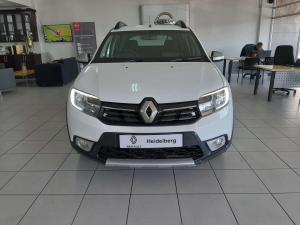 Renault Sandero 900T Stepway - Image 2