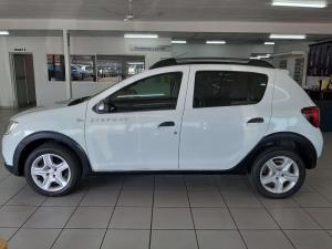Renault Sandero 900T Stepway - Image 3