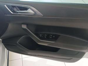 Volkswagen Polo 1.0 TSI Comfortline - Image 14