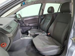 Opel Astra 1.6 Essentia - Image 7