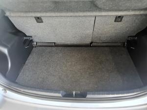 Toyota Yaris 5-door 1.3 XS - Image 11