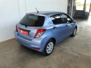 Toyota Yaris 5-door 1.3 XS - Image 4
