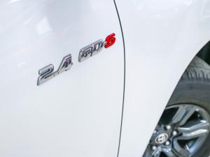 Toyota Hilux 2.4GD-6 double cab Raider manual - Image 19