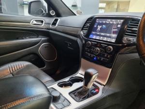 Jeep Grand Cherokee Trackhawk - Image 18