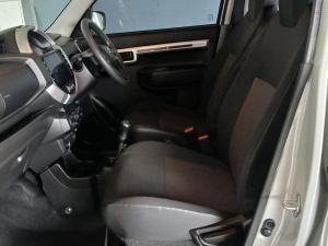 Suzuki S-Presso 1.0 S-Edition manual - Image 12