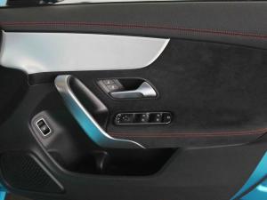 Mercedes-Benz CLA CLA200 Progressive - Image 12
