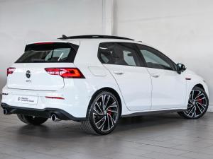 Volkswagen Golf GTI - Image 10