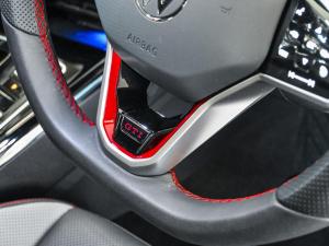Volkswagen Golf GTI - Image 11