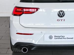 Volkswagen Golf GTI - Image 12