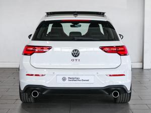 Volkswagen Golf GTI - Image 9