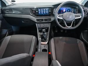 Volkswagen Polo hatch 1.0TSI Life manual - Image 11