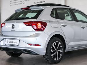 Volkswagen Polo hatch 1.0TSI Life manual - Image 20